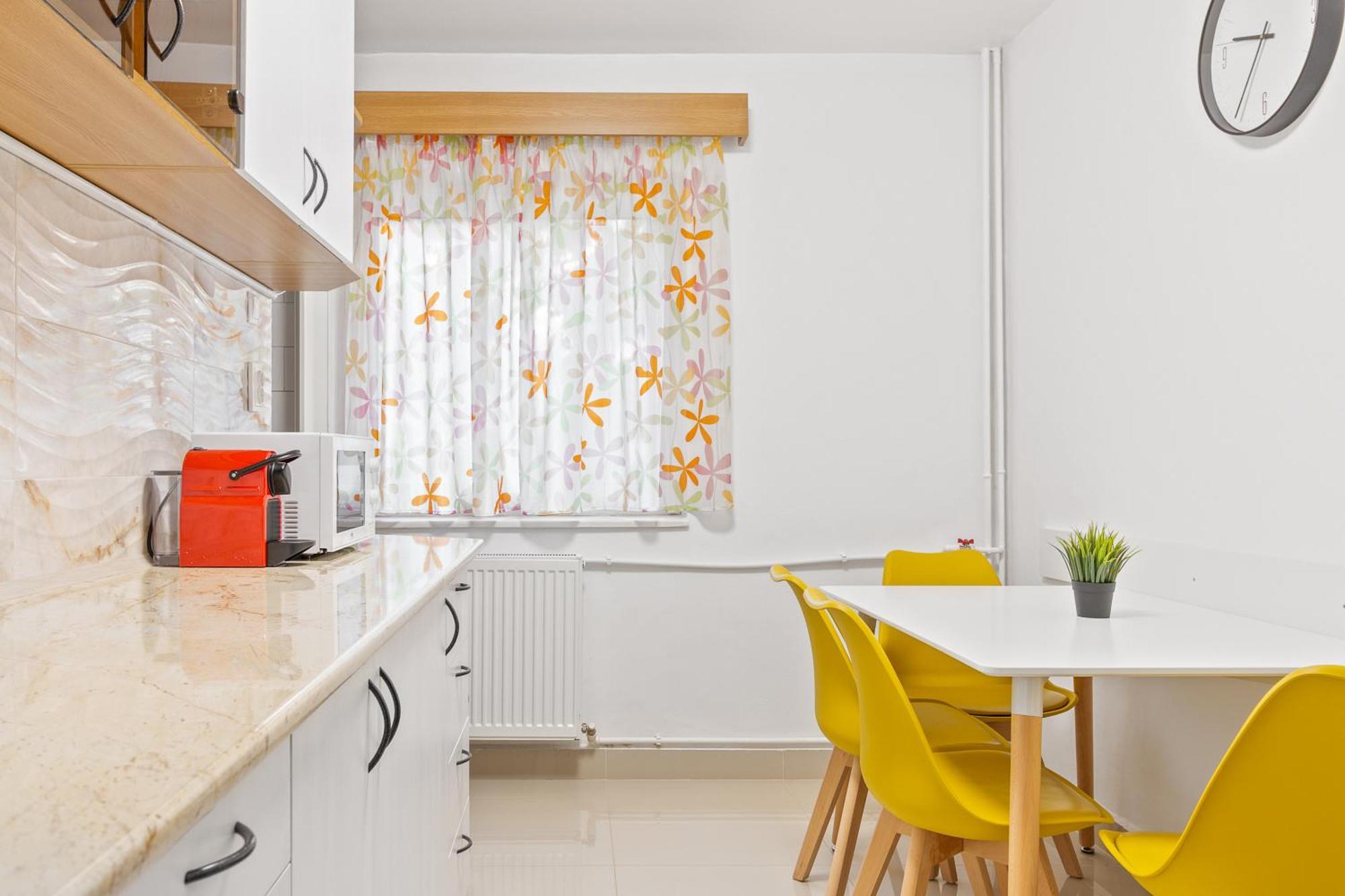 Apartament Helena Орадя Экстерьер фото